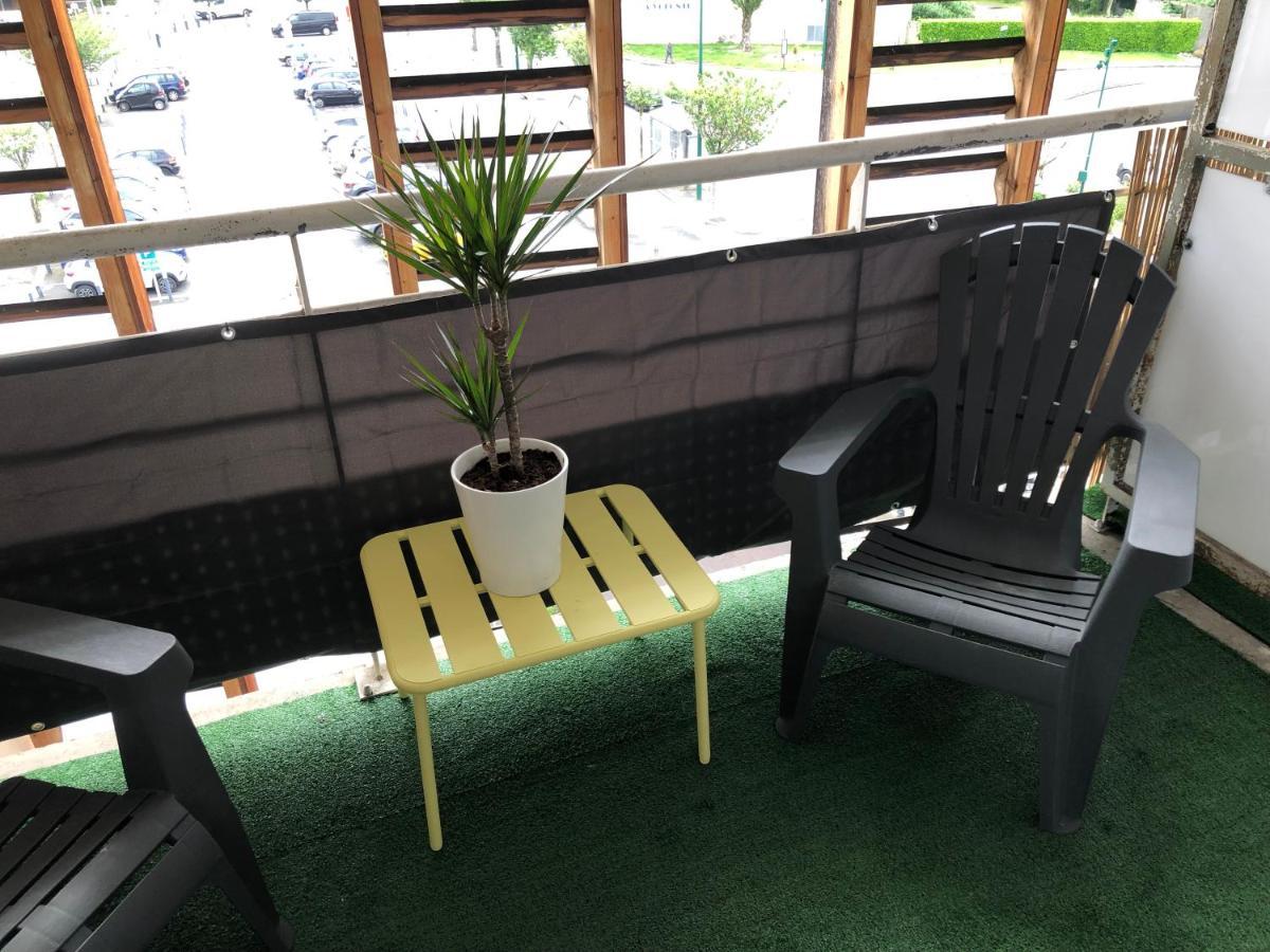 Appart Lourdes 100 M Gare - 4 Places Avec Balcon 10Mn Sanctuaire Exteriör bild