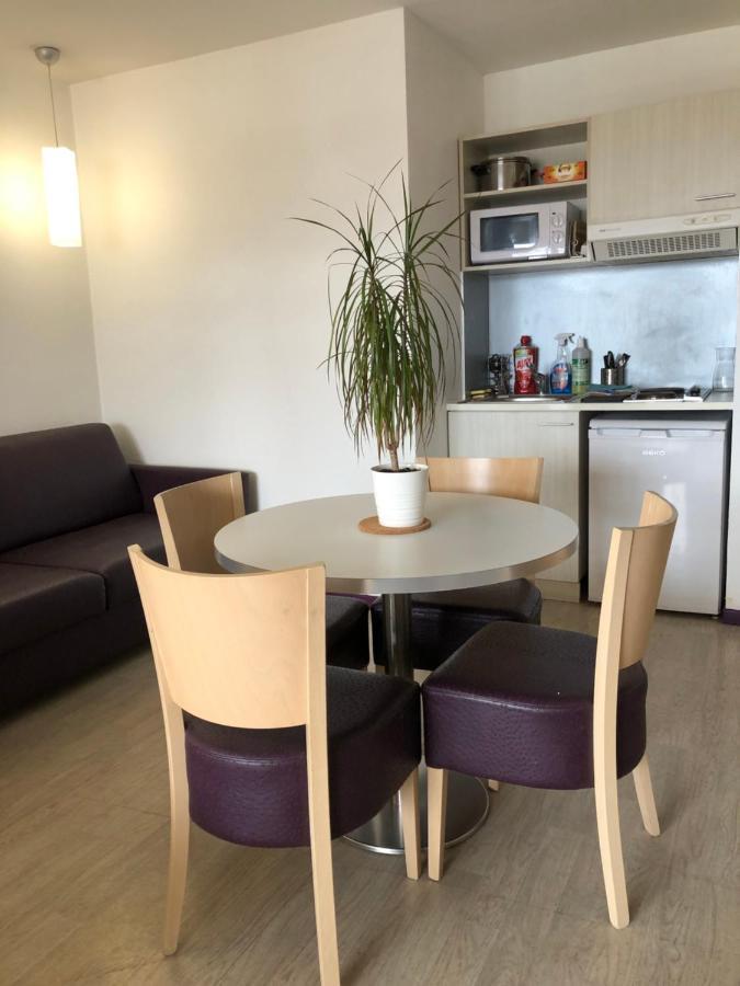 Appart Lourdes 100 M Gare - 4 Places Avec Balcon 10Mn Sanctuaire Exteriör bild